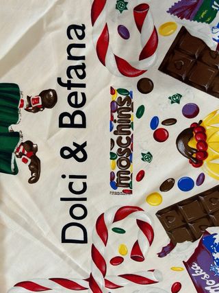 Foulard Moschino Dolci & Befana in seta