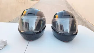 2 cascos BMW