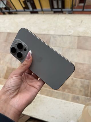 iPhone 16 Pro 128GB Titanio Batteria 89%