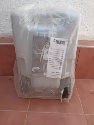 Depósito aguas residuales Fiamma Roll Tank 23
