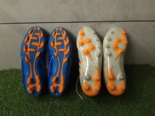2 pares de botas de fútbol