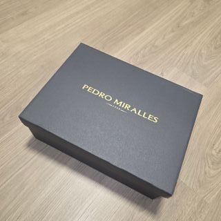 Zapatos Varsovia rosas atados al tobillo