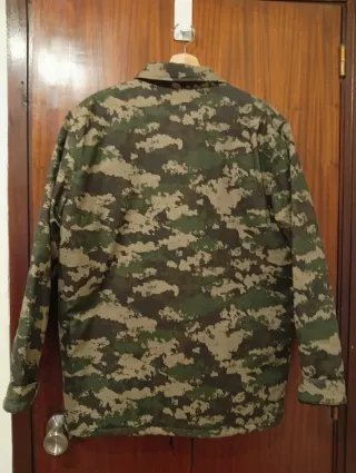 Anorak Carhartt acolchado camuflaje