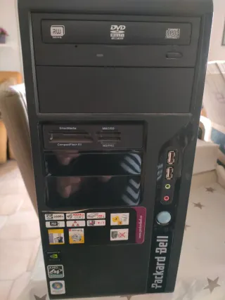 Torre PC Packard Bell Negra