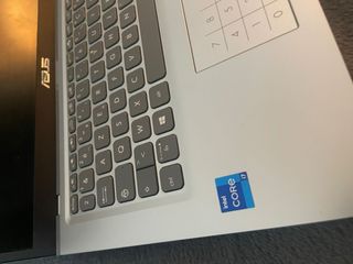Portátil ASUS VivoBook X415EA