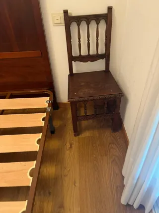 Pack de 2 Sillas de Madera Antiguas