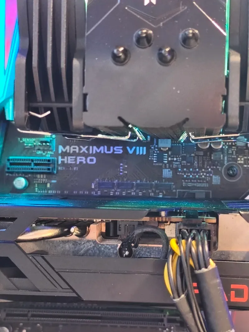 PC Gaming i7 + RX 6500 XT + 16GB RAM RGB afbeelding 7