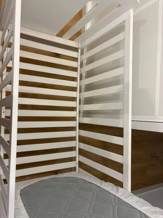 Cuna blanca para bebé