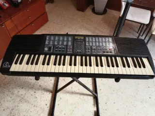 Piano Electrónico Generalmusic