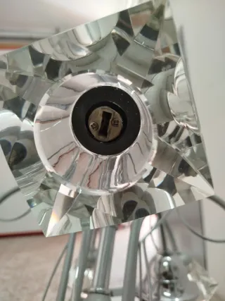 Lámpara de salón plateada y cristal