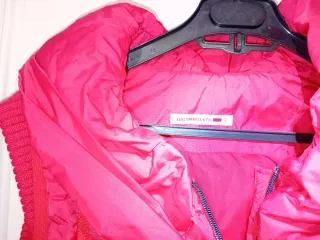 Chaleco Levi's plumas