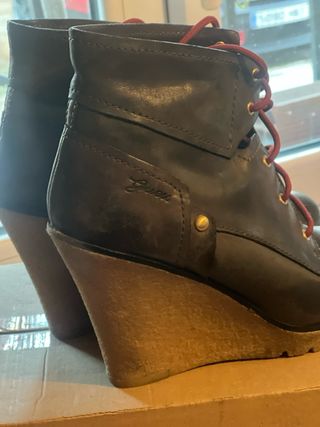 Botines Guess Cuña Piel Talla 40