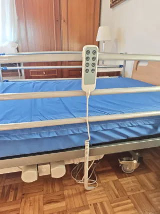 Cama articulada eléctrica + colchón antiescaras