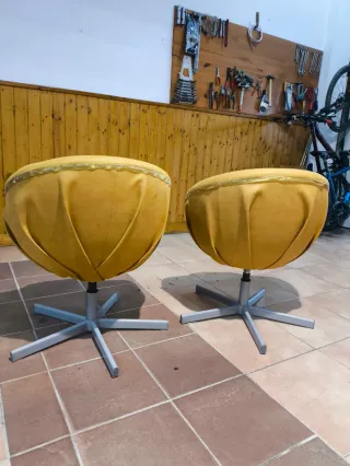 Sillones Giratorios Amarillos