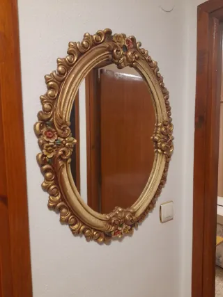 Espejo Ovalado Dorado con Flores