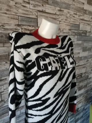 Abito fantasia zebra con scritte Gaelle