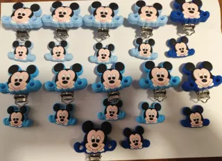 Materiale per catenelle arcobaleno e nuvole