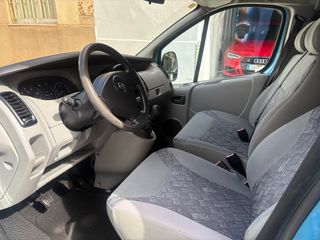 Opel Vivaro 2005