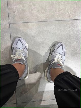 New Balance 9060 Talla 42