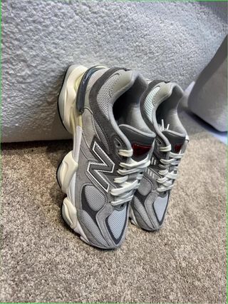 New Balance 9060 Talla 42