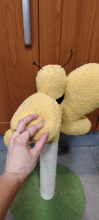 Rascador para gatos mariposa