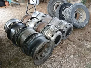 15 Llantas Camión de Aluminio y tambien de Hierro
