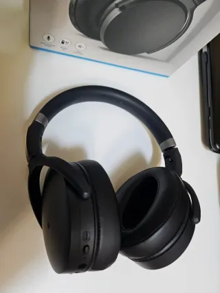 Auriculares Inalámbricos Negros