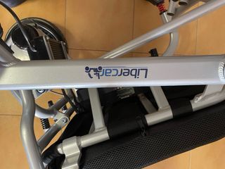 Silla de ruedas eléctrica y manual