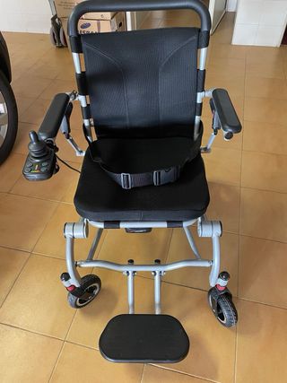 Silla de ruedas eléctrica y manual