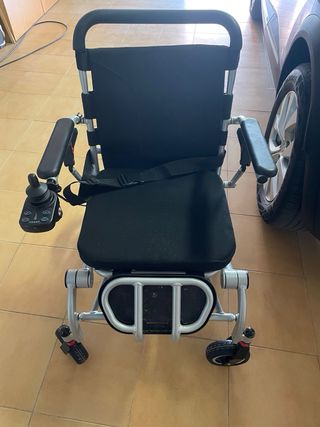 Silla de ruedas eléctrica y manual