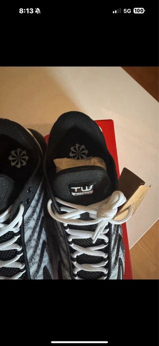 Nike Air Max Zapatillas Negras y Blancas SIN USAR