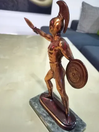 Escultura Vintage de "Guerrero Heleno" de Cobre