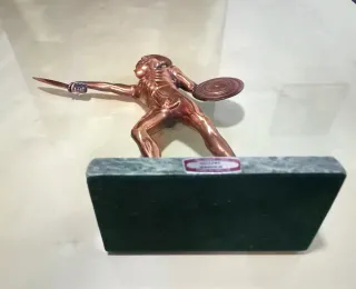 Escultura Vintage de "Guerrero Heleno" de Cobre
