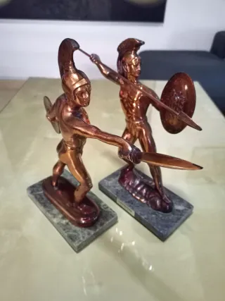 Escultura Vintage de "Guerrero Heleno" de Cobre