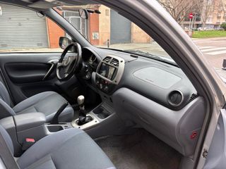 Toyota RAV4 2002