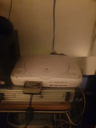 Ps one con Memory Card y mando PS2