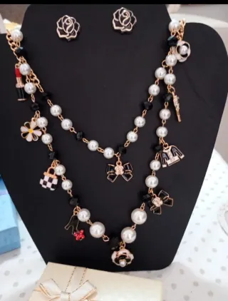 Set collana orecchini bracciale