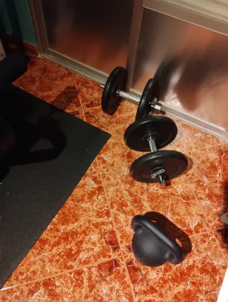 Equipo completo gimnasio musculación