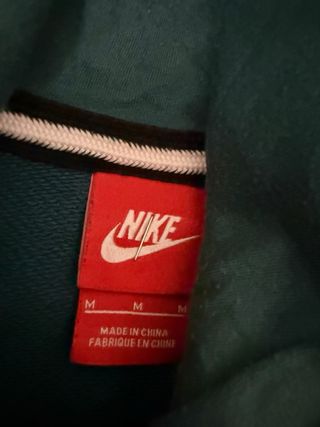 Felpa con cappuccio Nike con zip verde