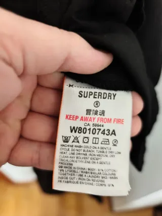 Mono largo Superdry negro