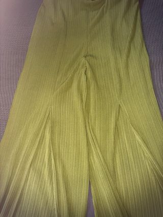 Conjunto top y pantalón acampanado