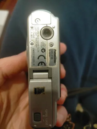 Cámara Panasonic Lumix 5.0 MP