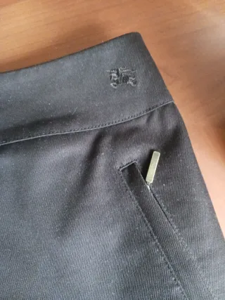 Falda Burberry Marrón Talla M