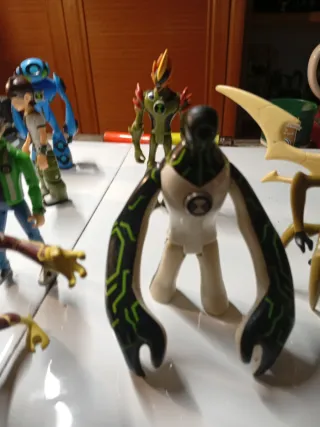 Muñecos Ben 10