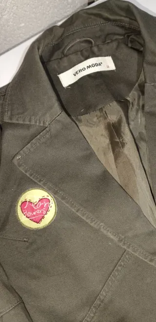 Chaqueta verde con parches talla 38