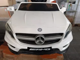 Auto elettrica Mercedes AMG