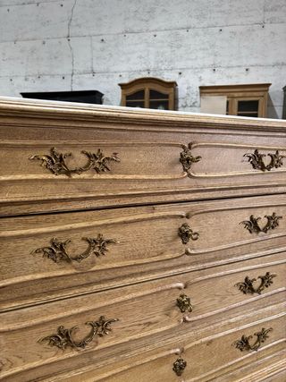 Cómoda Francesa Roble y Mármol