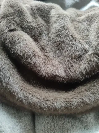 Bolso de pelito marrón y beige