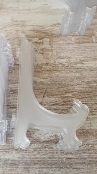 Soportes transparentes para platos/marcos