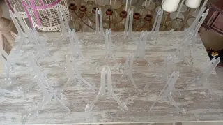 Soportes transparentes para platos/marcos